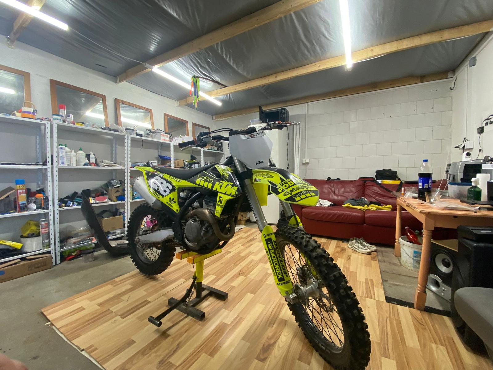 Auto 3